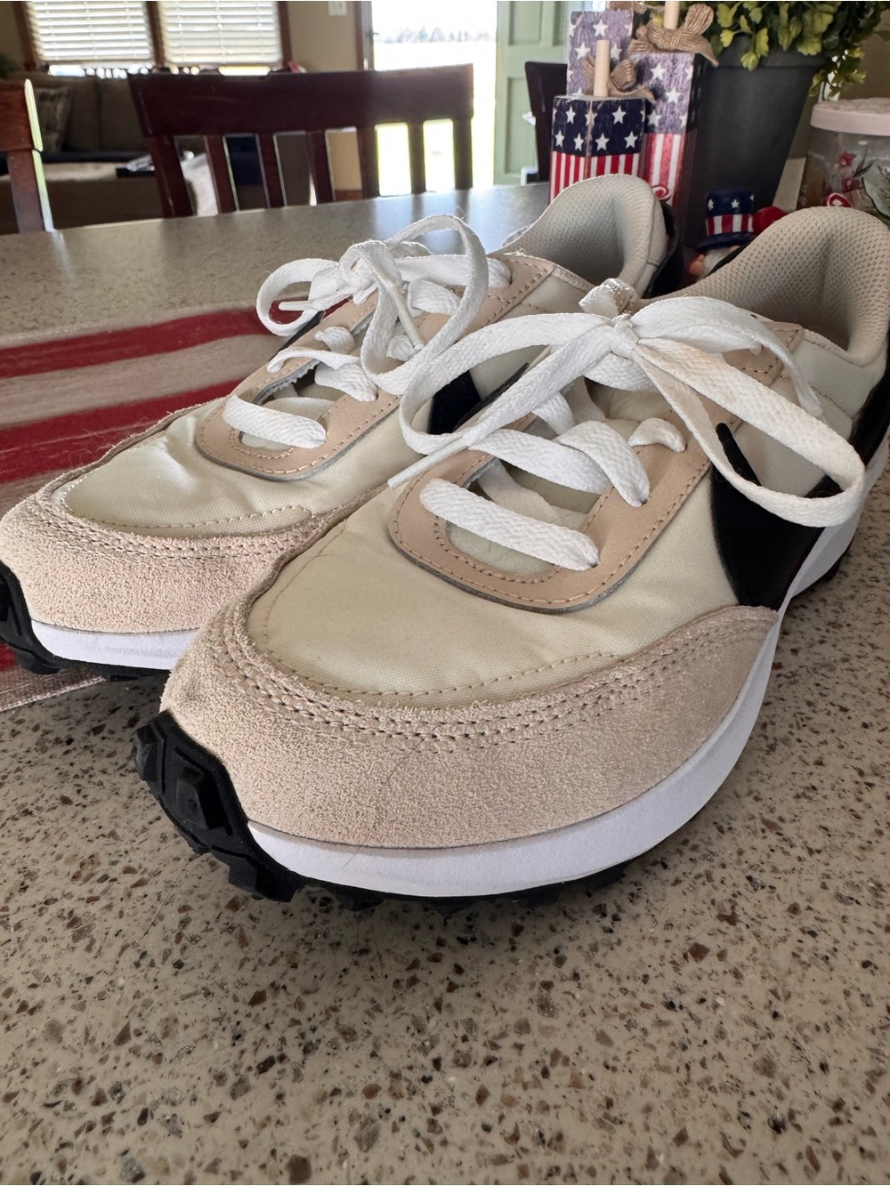 Nike Women's Sneakers in Cream and White with Subtle Black Logo. Worn once.